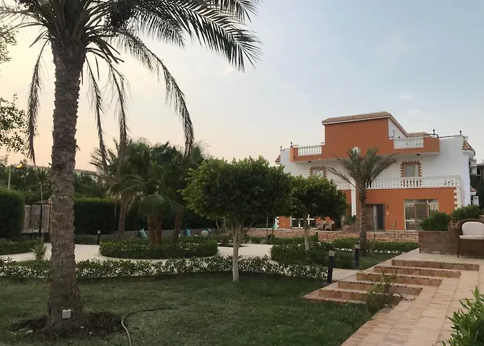 Hurghada-magawish 4 فيلة *